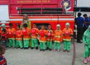 Siswa TK Al Furqan Kunjungi Pemadam Kebakaran