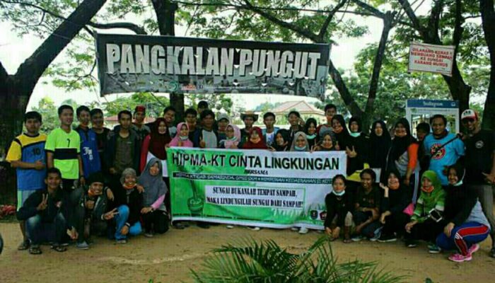 Hipma KT Cabang Samarinda Bakti Sosial Bersihkan Sungai