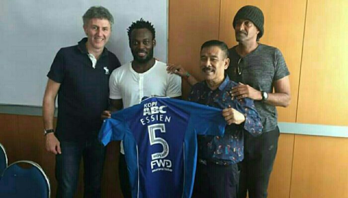 Essien Gabung Persib, Jersey Laris Manis