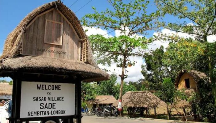 Lombok Fokus Kembangkan Wisata Tradisi, Budaya, dan Religi Desa Adat Sade