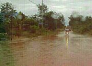 Hujan Datang Banjir Menghadang