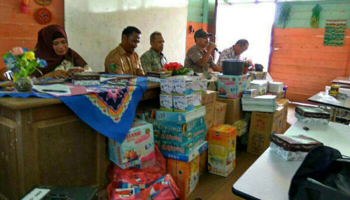 RAT Koperasi PGRI Wahau Jaya Banjir Door Price