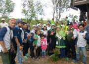 Milad SD Alam Baiturahman Bontang Tanam 1.000 Pohon
