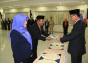 20 Pejabat Administrator dan Pengawas Provinsi Kaltim Dilantik