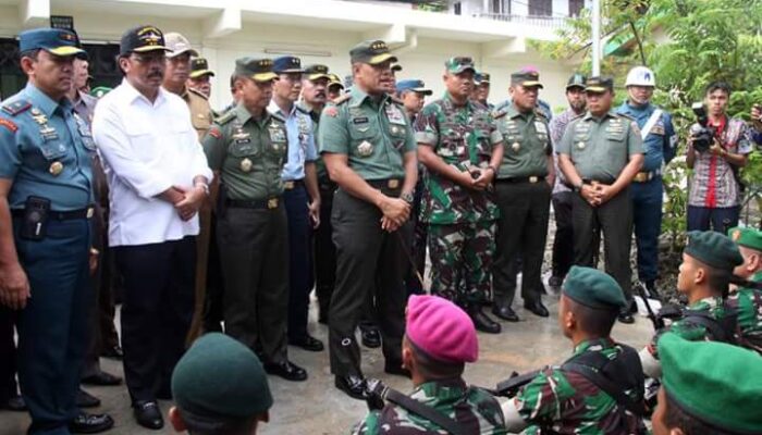 Panglima TNI Cek Langsung Pelanggaran Kedaulatan Negara di Wilayah Anambas dan Natuna
