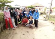 Harlah ke 57: PMII Kutim Adakan Bakti Sosial Bersihkan Lingkungan Sekitar