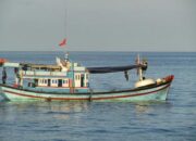 Bakamla RI Kembali Tangkap Kapal Vietnam di Perairan Natuna