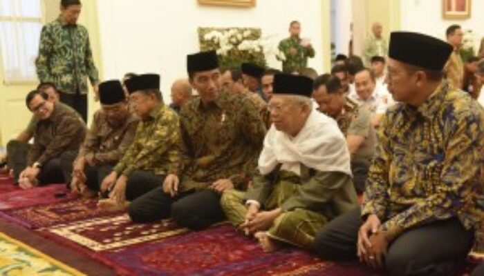 Presiden Joko Widodo Buka Puasa Bersama Para Menteri