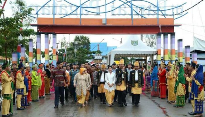 Dihadiri Jokowi, Pesta Laut Mappanretasi 2017 Diserbu Ribuan Pengunjung