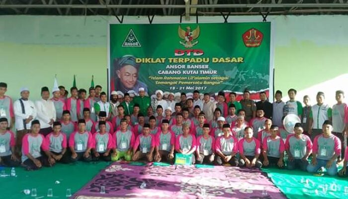 Rais Suriah NU Kutim Berikan Nasehat Kepada Peserta DTD