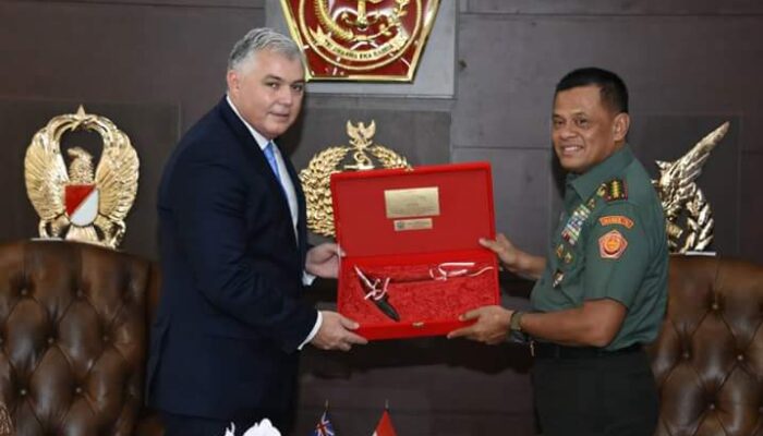 Berita Foto : Panglima TNI Terima Kunjungan Menhan Selandia Baru