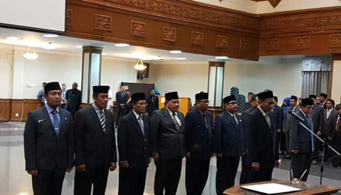 Bupati Ismunandar Melantik Sebelas Pejabat Baru