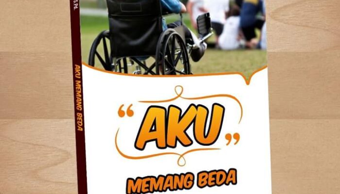 Buku : Aku Memang Beda