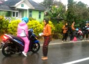 Pramuka SMP N 1 Muara Wahau Bagi – Bagi Takjil