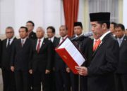 Presiden Joko Widodo  Melantik 9 Tokoh Nasional sebagai Pengarah UKP PIP