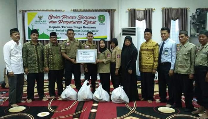 Dinas Sosial dan Baznas Kutai Timur Adakan Bukber dan Penyaluran Zakat