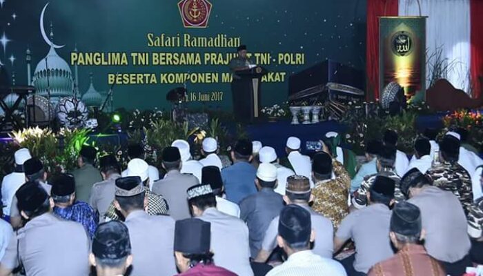 Panglima TNI Buka Puasa Bersama Ribuan Umat Muslim di Grup-1 Kopassus