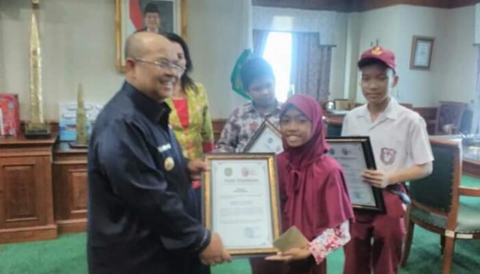 Bupati Ismunandar : Kualitas Pendidikan di Kutai Timur Mulai Merata