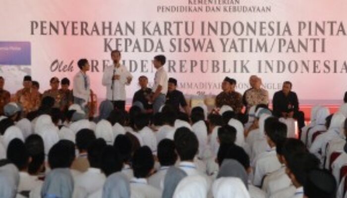 Presiden Jokowi Minta Siswa Sekolah Untuk Rajin dan Terus Belajar