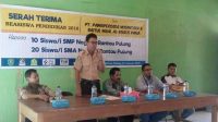 PT. Pama Persada Berikan Beasiswa kepada Siswa SMP dan SMAN 1 Rantau Pulung