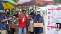Hentikan Penyebaran Covid-19, Mahasiswa UMM Sosialisasi Dan Bagikan Masker di Tempat Keramaian