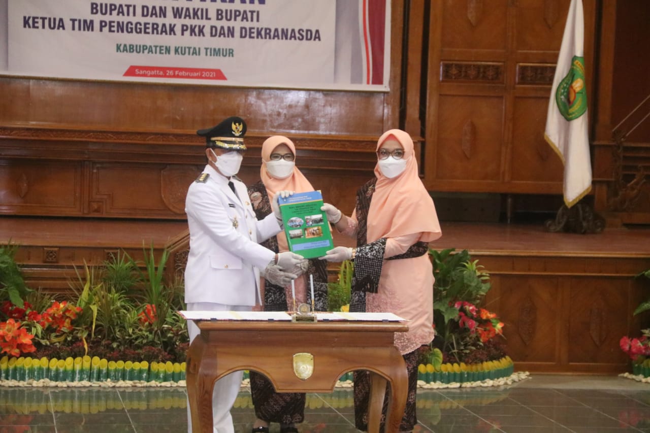 Istri Ardiansyah Sulaiman, Siti Robiah Kembali Pimpin TP-PKK dan Dekranasda Kutim