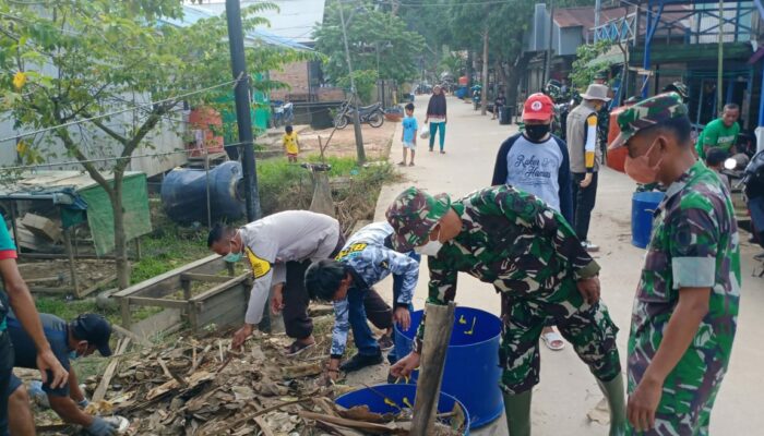 Kodim 0909 Kutim Gandeng PWI-SMSI Bersih-bersih Lingkar Masabang