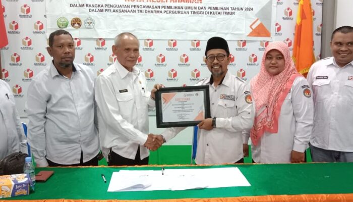 Bawaslu Kutim MoU dengan STIPER Sebagai penerapan Tri Darma Perguruan Tinggi